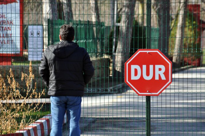 Kurtarma Ekibi ve Köpek Bebeği Kurtardı